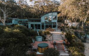 W I L D A C R E S Luxe Lodge on 40 Acres in the UNESCO World Heritage Blue Mountains - Blackheath, Australia