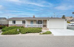California Beach House Blocks from the Shore - Morro Bay, California