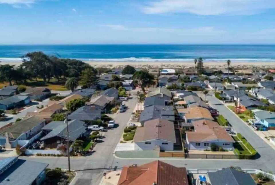 California Beach House Blocks from the Shore - Morro Bay, California