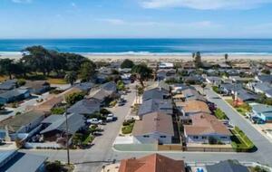 California Beach House Blocks from the Shore - Morro Bay, California