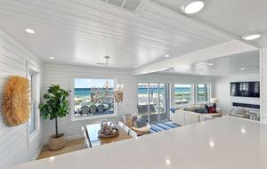 Pensacola Paradise Beachfront Retreat - Pensacola, Florida