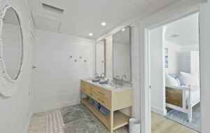 Pensacola Paradise Beachfront Retreat - Pensacola, Florida