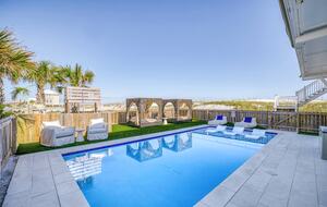 Pensacola Paradise Beachfront Retreat - Pensacola, Florida