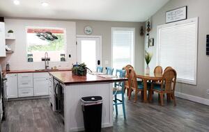 Texoma Lakeside Retreat - Pottsboro, Texas