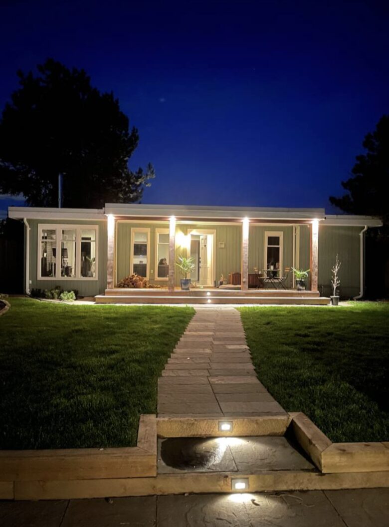 A Coastal Beach House In Boundary Bay, Delta - Delta, Canada