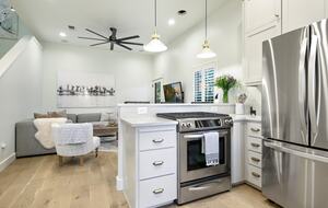 Red Sky Road Retreat - Wimberley, Texas