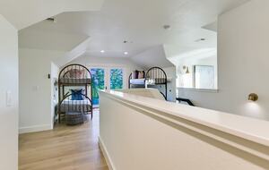 Red Sky Road Retreat - Wimberley, Texas