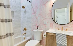 Red Sky Road Retreat - Wimberley, Texas