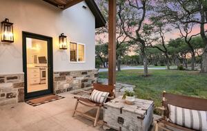 Red Sky Road Retreat - Wimberley, Texas