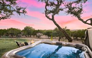 Red Sky Road Retreat - Wimberley, Texas