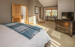 Big Sky Dream Cabin | Ski in Ski out - Big Sky, Montana