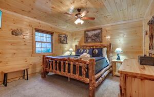 Luxury Mountain Lodge - Gatlinburg, Tennessee