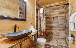 Luxury Mountain Lodge - Gatlinburg, Tennessee