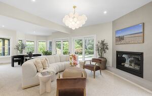 Waterfront Southampton Estate | Heated Pool, Spa, Gym, Outdoor Kitchen, Sonos - Southampton, New York