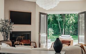 Waterfront Southampton Estate | Heated Pool, Spa, Gym, Outdoor Kitchen, Sonos - Southampton, New York