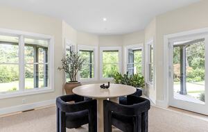 Waterfront Southampton Estate | Heated Pool, Spa, Gym, Outdoor Kitchen, Sonos - Southampton, New York