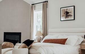 Waterfront Southampton Estate | Heated Pool, Spa, Gym, Outdoor Kitchen, Sonos - Southampton, New York