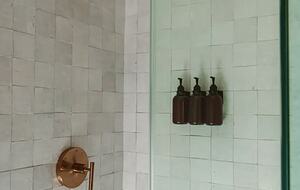 Waterfront Southampton Estate | Heated Pool, Spa, Gym, Outdoor Kitchen, Sonos - Southampton, New York