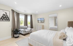 Waterfront Southampton Estate | Heated Pool, Spa, Gym, Outdoor Kitchen, Sonos - Southampton, New York