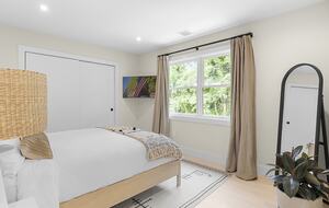 Waterfront Southampton Estate | Heated Pool, Spa, Gym, Outdoor Kitchen, Sonos - Southampton, New York