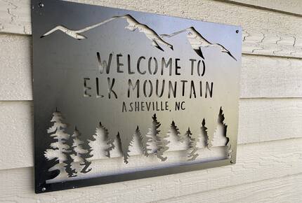 Beautiful Mountain Retreat | 10 minutes to Downtown Asheville - Asheville, North Carolina