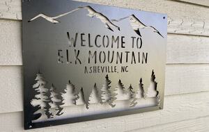 Beautiful Mountain Retreat | 10 minutes to Downtown Asheville - Asheville, North Carolina