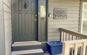 Beautiful Mountain Retreat | 10 minutes to Downtown Asheville - Asheville, North Carolina