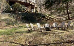 Beautiful Mountain Retreat | 10 minutes to Downtown Asheville - Asheville, North Carolina