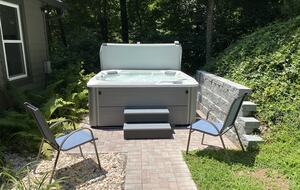 Beautiful Mountain Retreat | 10 minutes to Downtown Asheville - Asheville, North Carolina