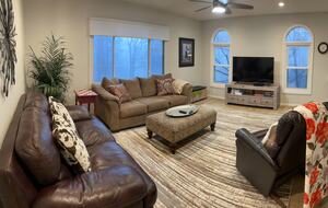 Beautiful Mountain Retreat | 10 minutes to Downtown Asheville - Asheville, North Carolina