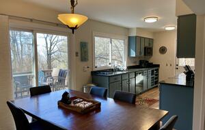 Beautiful Mountain Retreat | 10 minutes to Downtown Asheville - Asheville, North Carolina