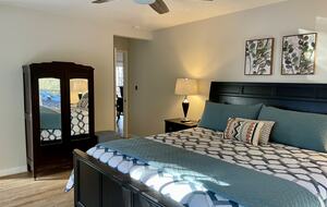 Beautiful Mountain Retreat | 10 minutes to Downtown Asheville - Asheville, North Carolina