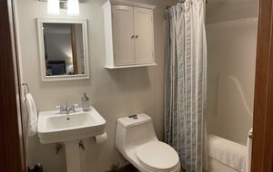 Beautiful Mountain Retreat | 10 minutes to Downtown Asheville - Asheville, North Carolina