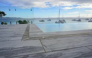 Glass House: BVI Paradise with Private Beach - Jost van dkye, Virgin Islands, British
