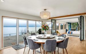 SaltWood | Zenith Waterfront Retreat - Kingston, Washington