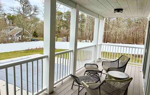 Luxurious Retreat in Chatham with Pool - Chatham, Massachusetts