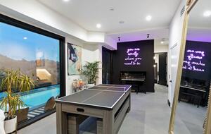 Custom Hillside Oasis with Stunning Views - Studio City, California