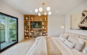 Custom Hillside Oasis with Stunning Views - Studio City, California