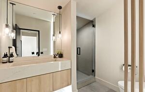 Custom Hillside Oasis with Stunning Views - Studio City, California