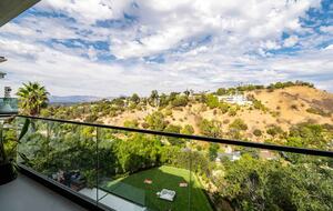 Custom Hillside Oasis with Stunning Views - Studio City, California