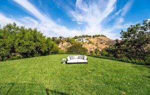 Custom Hillside Oasis with Stunning Views - Studio City, California