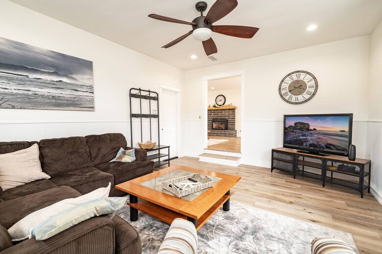 California Beach House Blocks from the Shore - Morro Bay, California