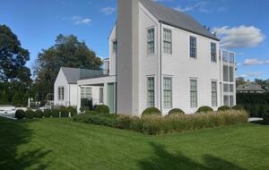 Stunning Modern Design Retreat - Sag Harbor, New York