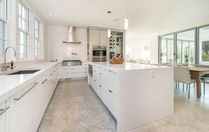 Stunning Modern Design Retreat - Sag Harbor, New York