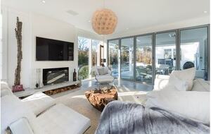 Stunning Modern Design Retreat - Sag Harbor, New York