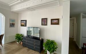 Elegant Valencian Apartment - Valencia, Spain