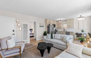 Beachside Belmont Shore Gem - Long Beach, California