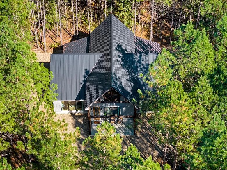 Bearly Behavin - Broken Bow, Oklahoma