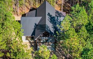 Bearly Behavin - Broken Bow, Oklahoma