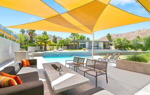 Glass Retreat: Mid-Century Modern Masterpiece - Rancho Mirage, California